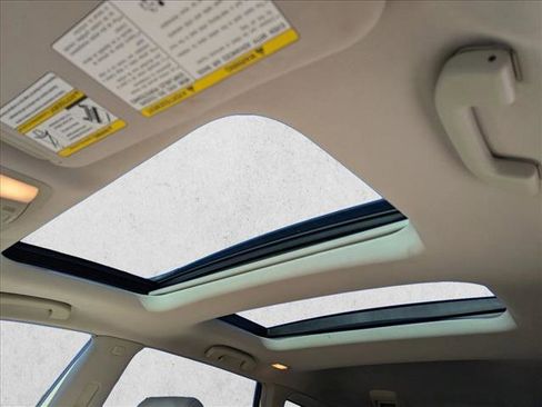 Used 2012 Nissan Murano SL w/ Navigation Pkg image 18