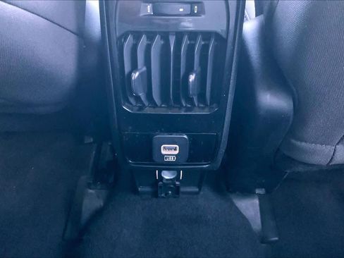 Used 2023 Jeep Compass Sport image 30