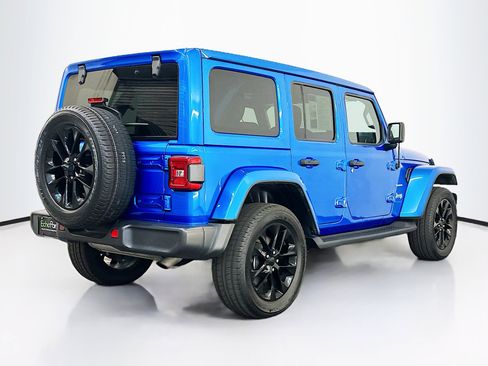 Used 2023 Jeep Wrangler Sahara image 9