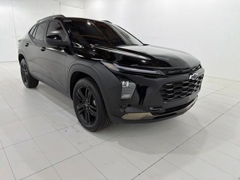 Used 2025 Chevrolet Trax ACTIV w/ Driver Confidence Package FWD image 7