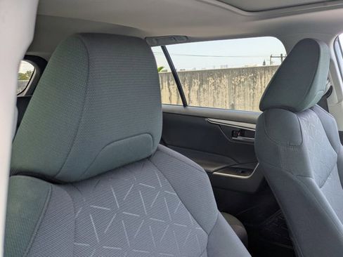 Used 2023 Toyota RAV4 XLE w/ Convenience Package FWD image 14