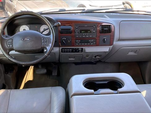 Used 2006 Ford F350 Lariat image 14