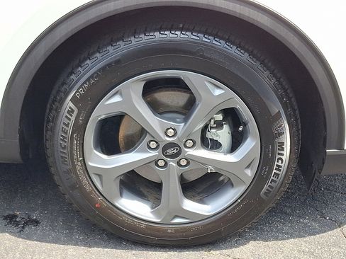 Used 2025 Ford Escape ST-Line w/ Tech Pack #1 image 8