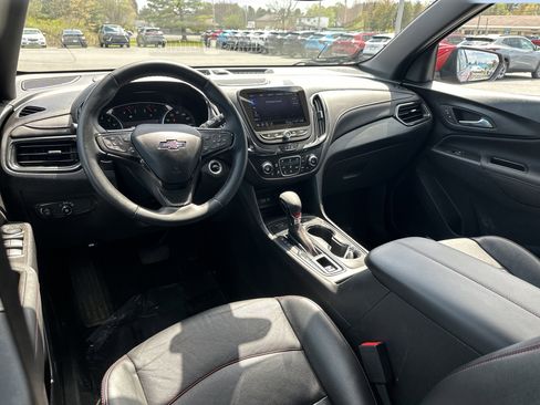 Certified 2023 Chevrolet Equinox RS w/ RS Leather Package AWD/4WD image 8