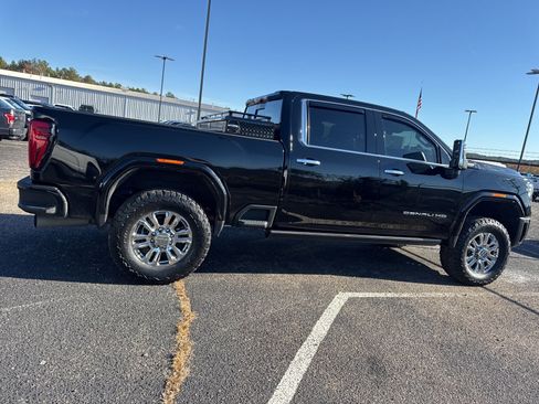 Used 2024 GMC Sierra 2500 Denali Ultimate w/ Max Trailering Package image 8