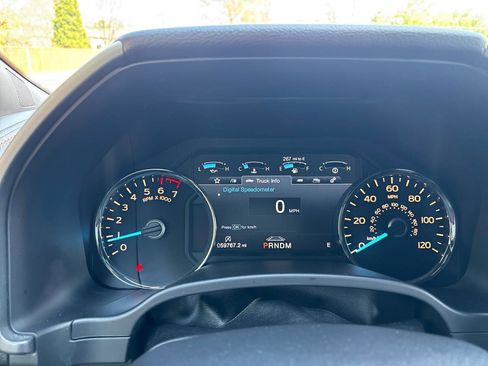 Used 2018 Ford F150 Platinum w/ Equipment Group 701A Luxury image 22