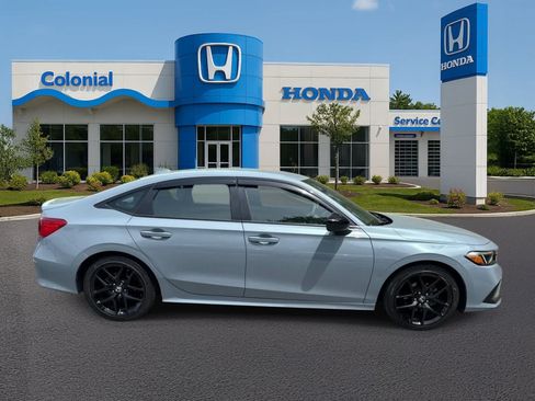 Used 2024 Honda Civic Sport image 8