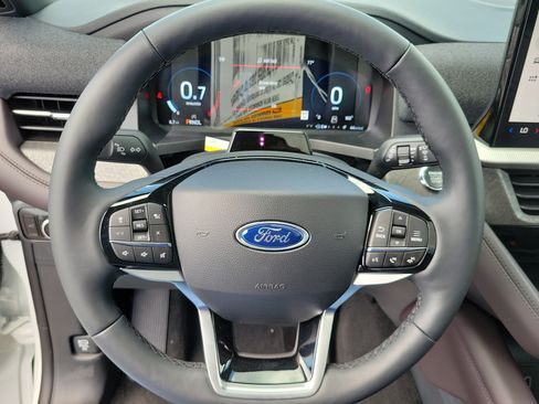 New 2026 Ford Explorer Platinum RWD image 15