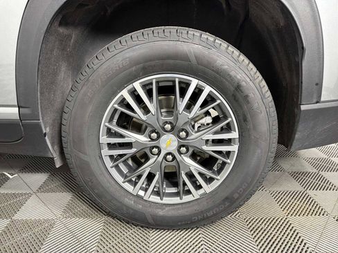 Certified 2024 Chevrolet Traverse LT image 38