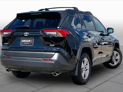 Certified 2025 Toyota RAV4 XLE w/ Convenience Package FWD image 13