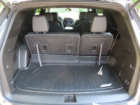 Certified 2023 Chevrolet Traverse LT AWD/4WD image 15