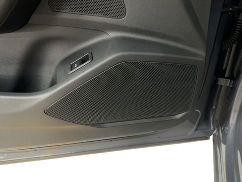 Used 2025 Audi Q6 e-tron Premium w/ Convenience Package image 21