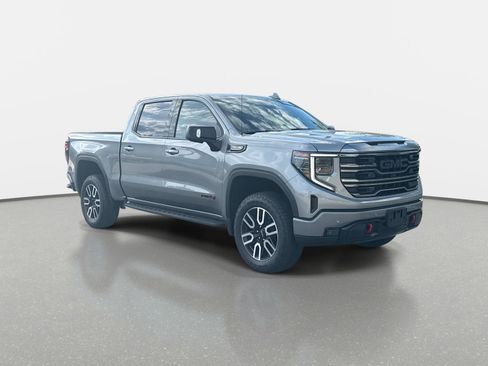 Used 2024 GMC Sierra 1500 AT4 w/ Technology Package image 3
