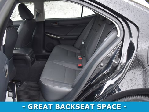 Used 2020 Lexus IS 300 AWD w/ Navigation Package image 9