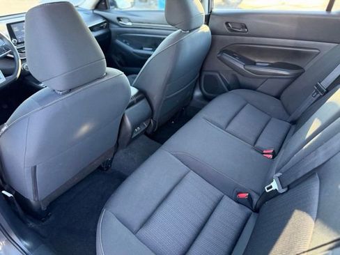 Used 2025 Nissan Altima 2.5 SV image 19