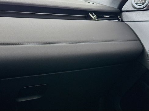 Used 2022 Land Rover Range Rover Evoque R-Dynamic S image 16