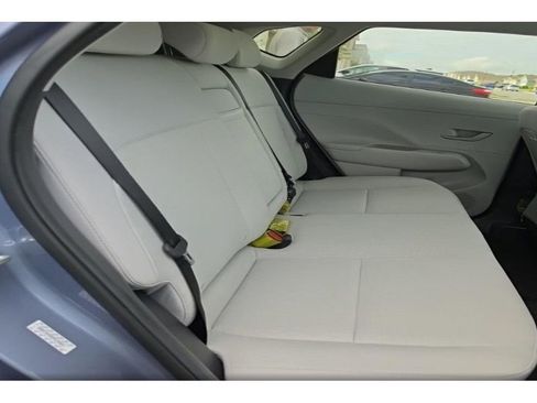 Used 2024 Hyundai Kona SEL FWD image 6
