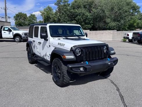 Used 2023 Jeep Wrangler Unlimited w/ Cold Weather Group AWD/4WD image 7