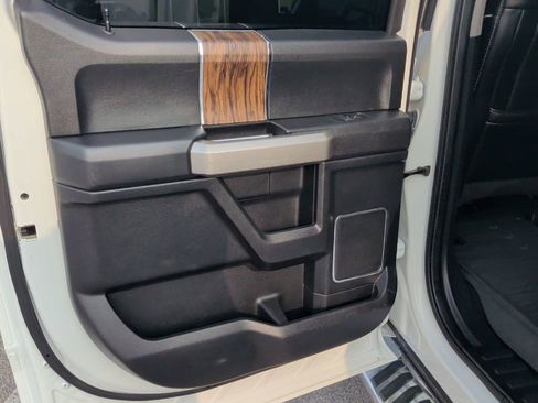 Used 2020 Ford F150 Lariat w/ Equipment Group 502A Luxury image 39