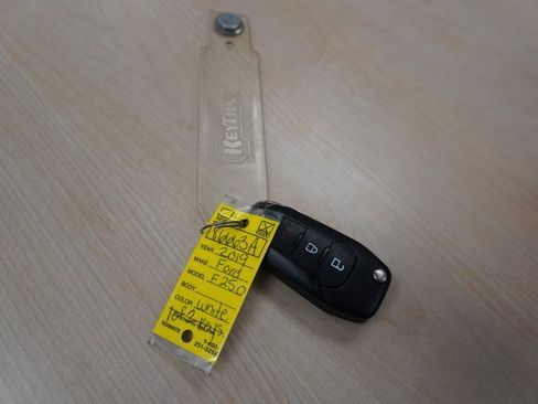 Used 2019 Ford F250 XLT w/ XLT Value Package image 33