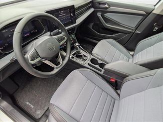 New 2025 Volkswagen Jetta SE video 3