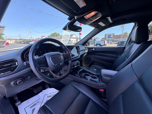 Used 2025 Dodge Durango GT AWD/4WD image 13