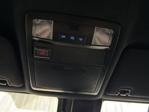 Used 2021 Toyota Tacoma TRD Sport image 28