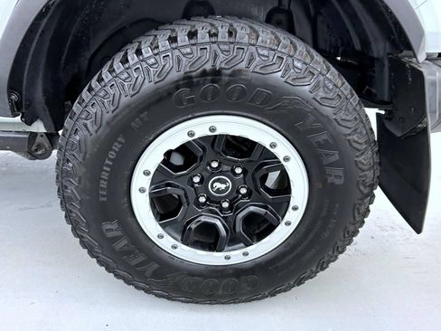 Used 2024 Ford Bronco Badlands AWD/4WD image 22