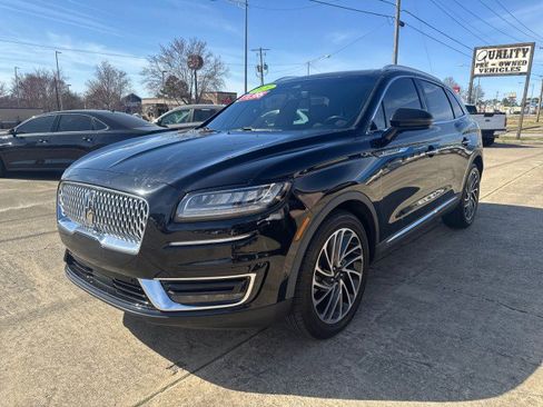 Used 2020 Lincoln Nautilus Reserve w/ Equipment Group 201A image 4