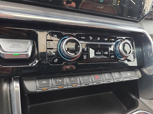 Used 2023 GMC Sierra 1500 Denali Ultimate image 14