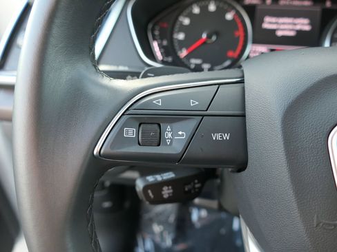 Used 2024 Audi Q5 2.0T Premium w/ Convenience Package image 21