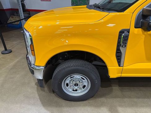 Used 2025 Ford F250 XLT w/ 360-Degree Camera Package image 60