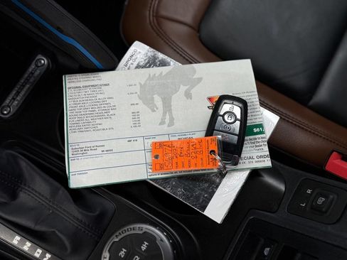 Used 2023 Ford Bronco Outer Banks w/ Sasquatch Package AWD/4WD image 6
