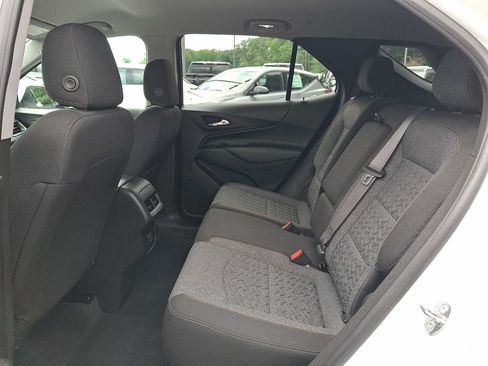 Used 2022 Chevrolet Equinox LT FWD image 9