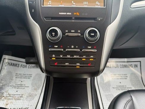 Used 2017 Lincoln MKC Premiere AWD/4WD image 25