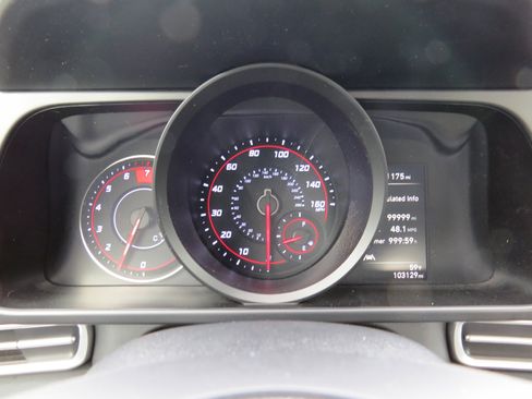 Used 2023 Hyundai Elantra SEL image 20