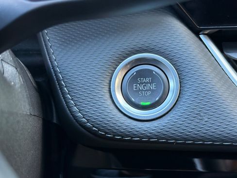 Used 2025 Chevrolet Equinox LT image 31