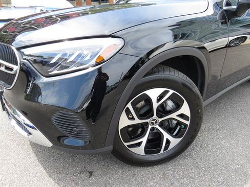 Used 2026 Mercedes-Benz GLC 350e 4MATIC image 24