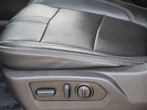 Used 2022 Chevrolet Silverado 2500 High Country w/ Z71 Off-Road Package image 20