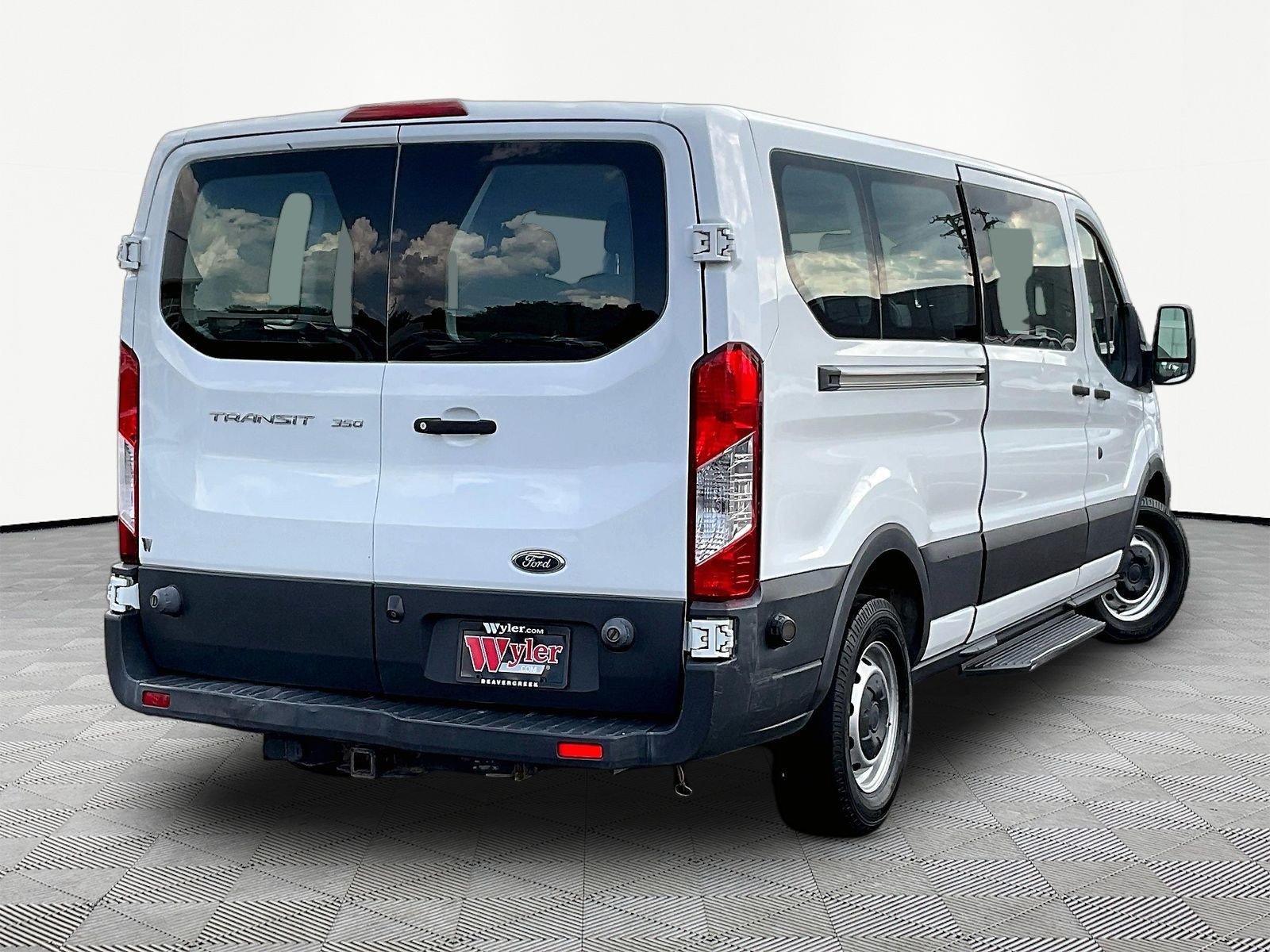 Used 2018 Ford Transit 350 XL RWD image 6