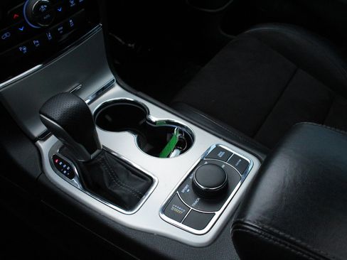 Used 2020 Jeep Grand Cherokee SRT w/ Trailer Tow Group IV image 34