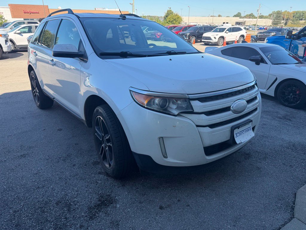 Used 2013 Ford Edge SEL FWD image 2
