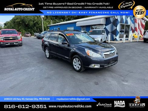 Used 2010 Subaru Outback 2.5i Premium AWD/4WD image 2
