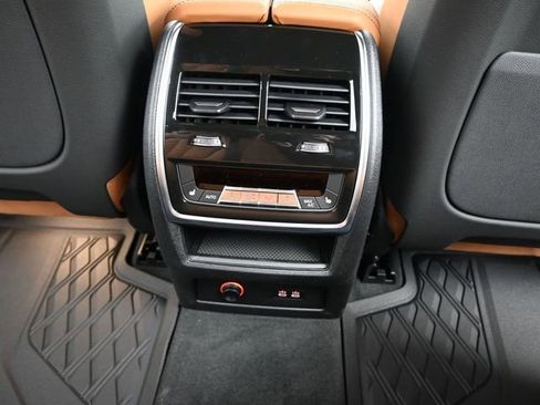 New 2026 BMW X7 xDrive40i image 19