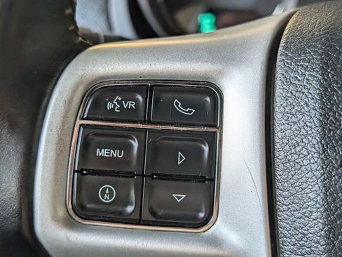 Used 2012 Chrysler 200 S FWD image 16