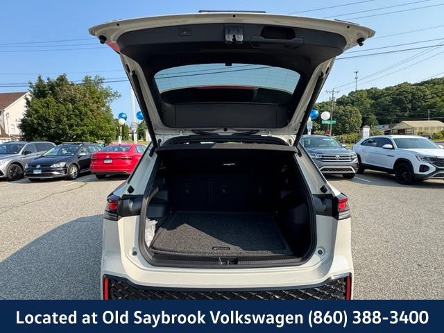 Certified 2025 Volkswagen Tiguan SEL R-Line AWD/4WD image 22