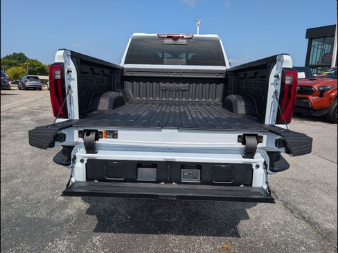 New 2026 GMC Sierra 2500 Denali Ultimate AWD/4WD image 18