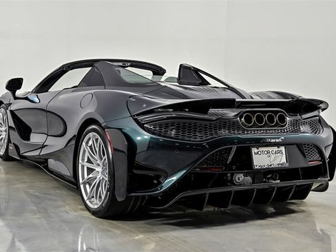 Used 2022 McLaren 765LT RWD image 14