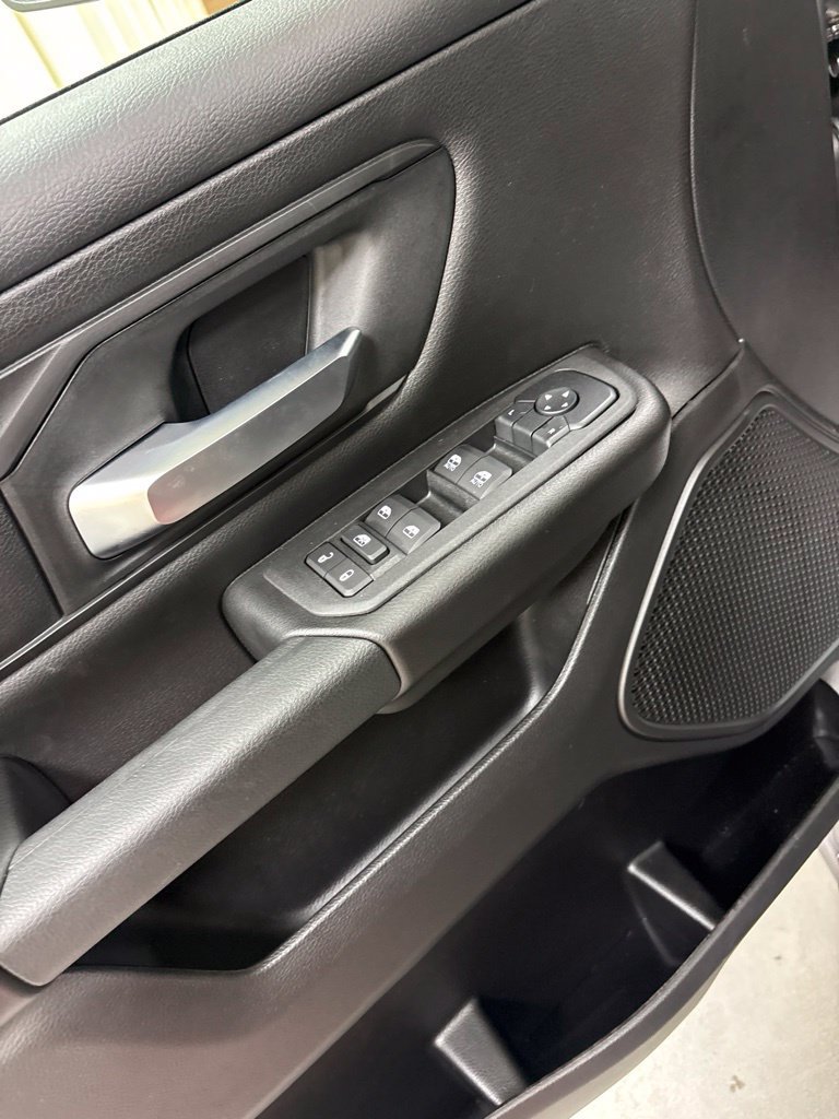 New 2027 RAM 1500 Express AWD/4WD image 18
