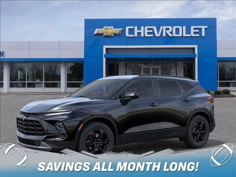 New 2026 Chevrolet Blazer LT w/ Convenience Package FWD image 2